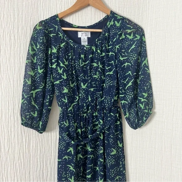 Sweet Storm Blue dove print mini dress belted 3/4 sleeve size M bird print - Picture 3 of 7